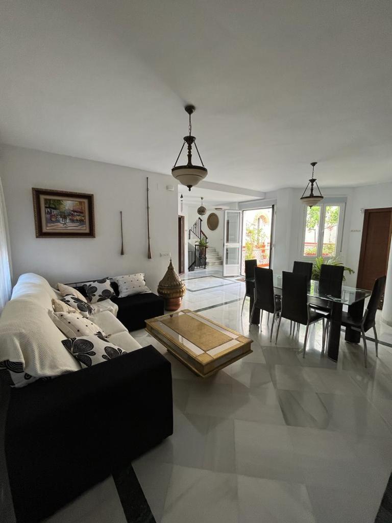 Alyana Hostel Córdoba Kültér fotó